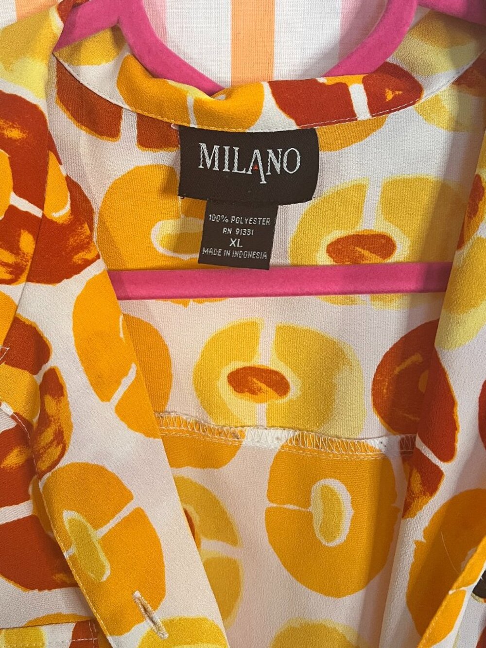 Vintage Abstract Pattern Button Up - Picture 5 of 6